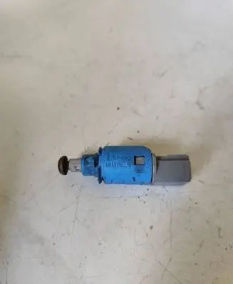 Renault Espace - Grand espace IV Brake pedal sensor switch 8200168239