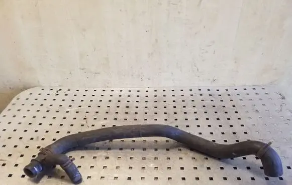 Volkswagen Transporter - Caravelle T4 Engine coolant pipe/hose 323220