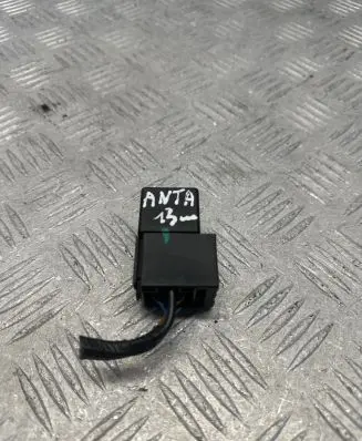 Opel Antara Coolant fan relay 96329341 12V30A