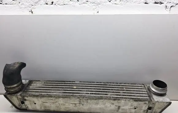 BMW 5 E60 E61 Intercooler radiator