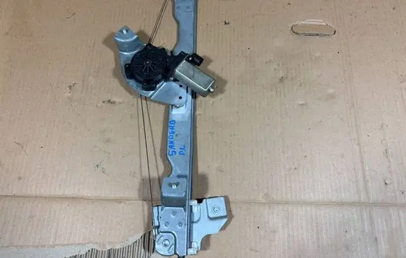 Dacia Sandero Front door window regulator with motor 128000841 9030255 3J35420