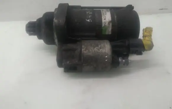 Volkswagen Golf V Starter motor 02M911023