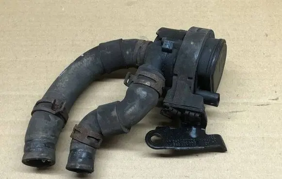 Seat Leon (5F) Electric auxiliary coolant/water pump 5G0965567