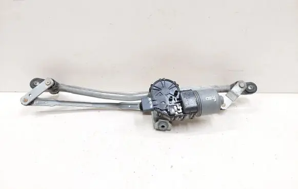 Ford Focus Front wiper linkage and motor 4M5117508AA BP4K67340 0390241731