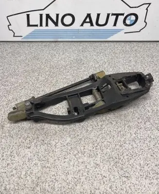 Front door exterior handle/bracket