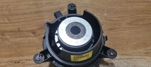 Volvo XC90 Rear door speaker 8633110 05W48