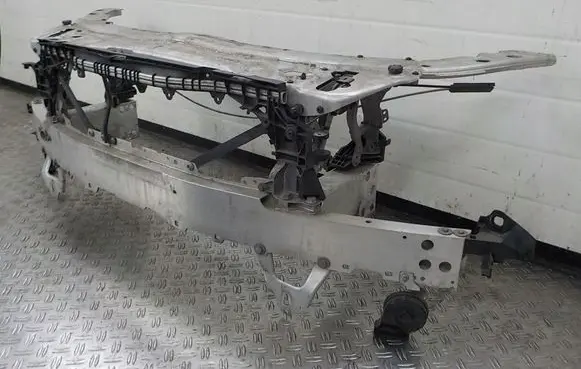 Mercedes-Benz C W205 Front piece kit A0999067800