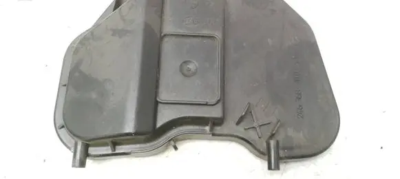 Headlight/headlamp dust cover