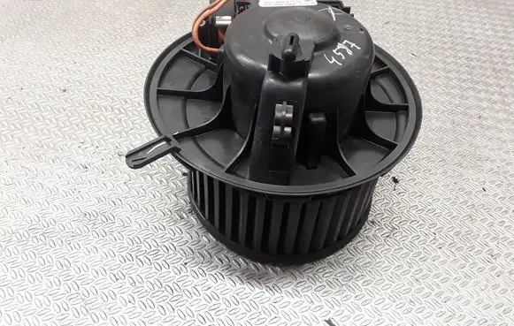 Volkswagen PASSAT B7 Heater fan/blower 3C1820015Q 3C0907521F CZ0160600868