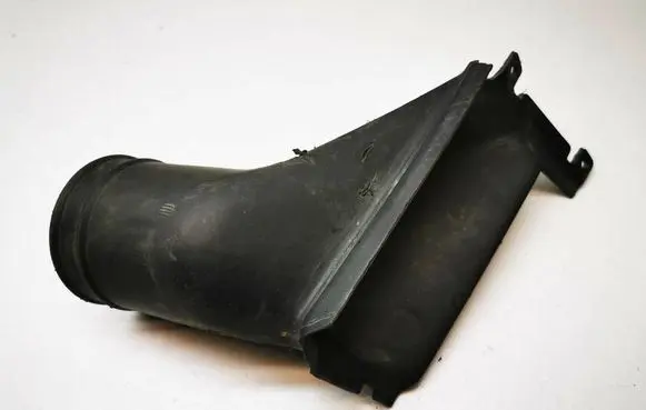 BMW 5 E39 Brake cooling air channel/duct 8160855 51118160855