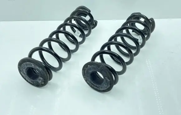 Volkswagen Touran III Rear coil spring 5QA511103F 0392