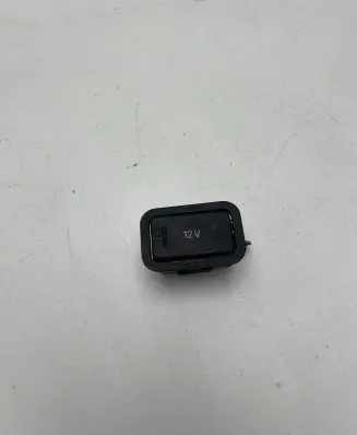 Audi A6 S6 C5 4B 12 V Socket (rear) 4B0925071 58488