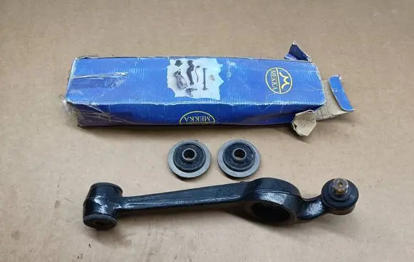 Ford Sierra Front control arm 5021462 0210031