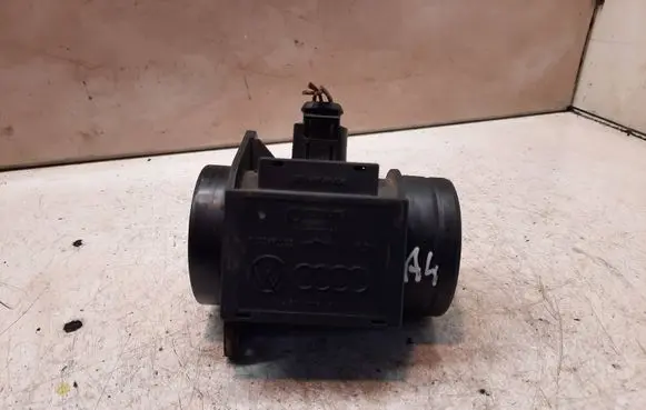 Audi A4 S4 B5 8D Mass air flow meter 074906461