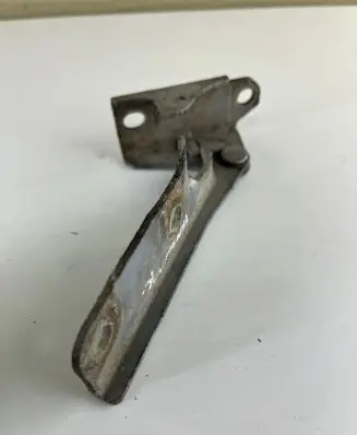 Mitsubishi Space Wagon Engine bonnet/hood hinges