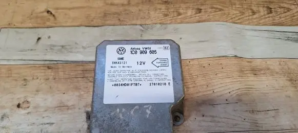 Seat Alhambra (Mk1) Airbag control unit/module 1C0909605