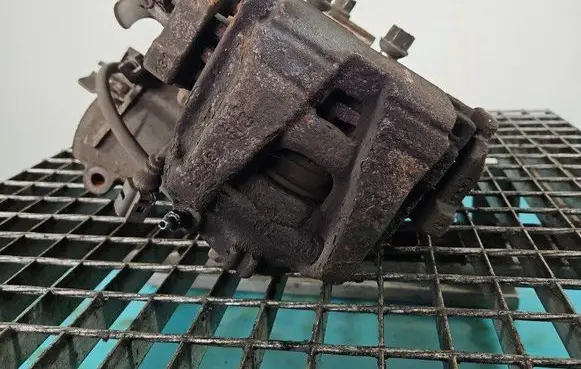 Front brake caliper
