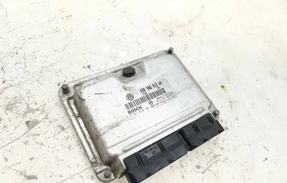 Volkswagen Polo Engine control unit/module 038906012AN 28SA4347 0281010107