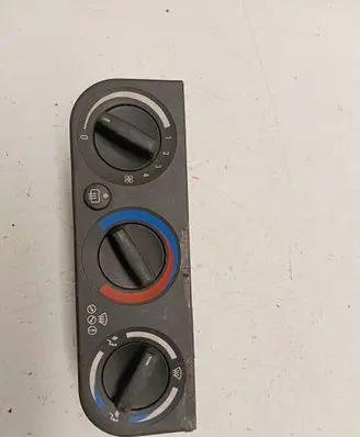 BMW 5 E34 Climate control unit 1382147 5399123040
