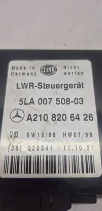 Mercedes-Benz E W210 Light module LCM 5LA00750803 A2108206426 320341