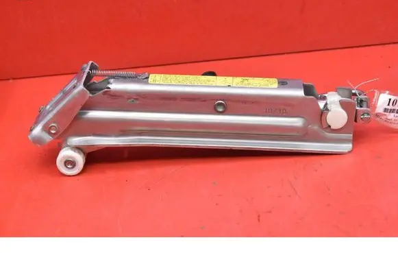 Audi A6 Allroad C6 Lift Jack 4F0011031H