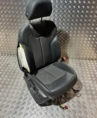 Audi Q2 - Front passenger seat VW26965