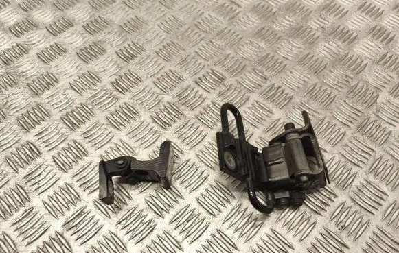Audi A3 S3 8P Rear door hinge set 8P4833411A
