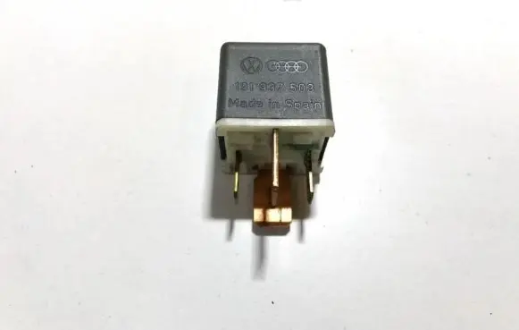 Audi A3 S3 8L Other relay 191937503 4ra003510-58