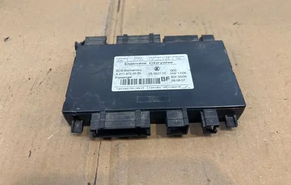 Mercedes-Benz CLS C219 Seat control module A2118700085 05022710