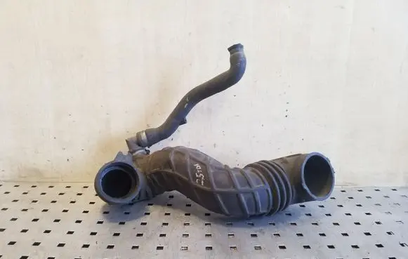 Audi A6 S6 C4 4A Turbo air intake inlet pipe/hose 4A0145747A 046103221A