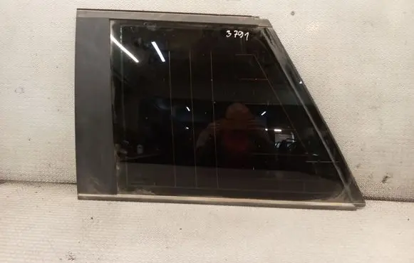 Land Rover Range Rover L322 Rear side window