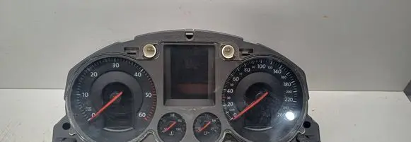 Volkswagen PASSAT B6 Speedometer (instrument cluster) A2C53145550