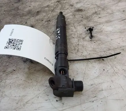 Mercedes-Benz Vito Viano W639 Fuel injector A6510704987 28342997