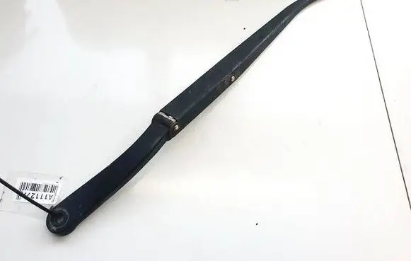Chevrolet Captiva Front wiper blade arm 
