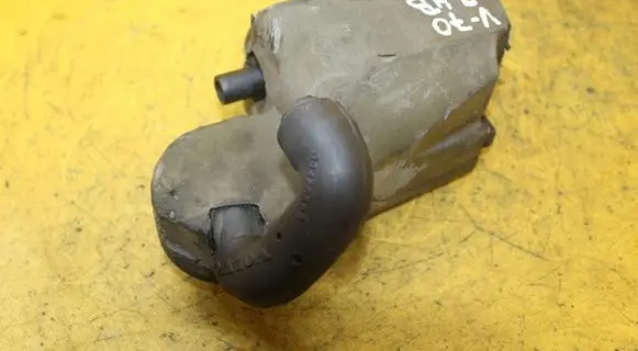 Volvo S70 V70 V70 XC Breather hose/pipe 