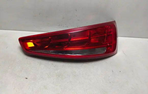 Audi Q3 8U Tailgate rear/tail lights 8U0945094