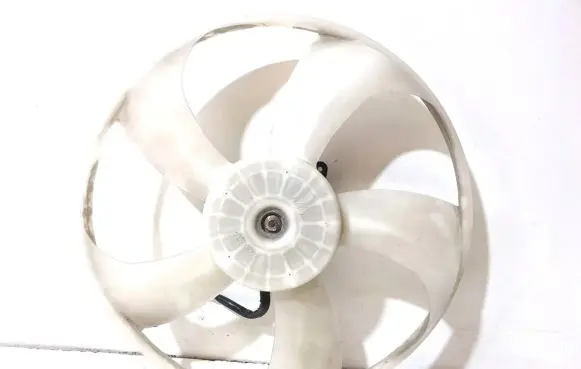 Lexus IS III XE30 Radiator cooling fan shroud 1636331430