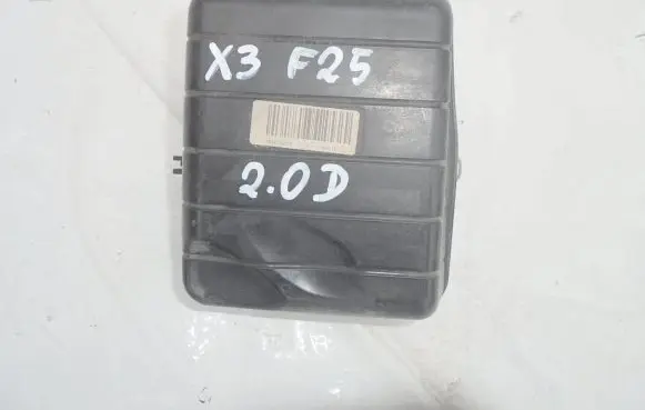 BMW X3 F25 Intake resonator 8512249