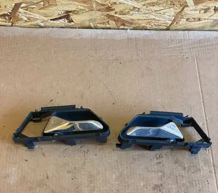 Mercedes-Benz E W124 Front door interior handle 1247600661 1247600561