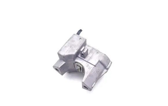 Suzuki SX4 S-Cross Steering wheel lock 