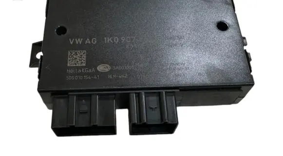 Skoda Superb B6 (3T) Tow bar trailer control unit/module 1K0907383F 5DS01015441
