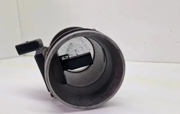 Audi A6 S6 C5 4B Mass air flow meter 059906461G AFH7025F