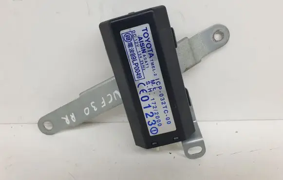 Lexus LS 430 Door central lock control unit/module ICP032TC00