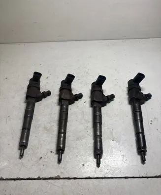 Opel Astra H Fuel injectors set 0445110159