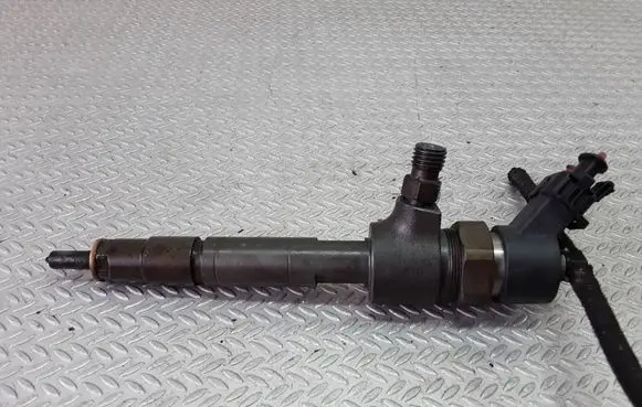 Alfa Romeo 156 Fuel injector 0445110068