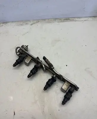 Audi A4 S4 B5 8D Fuel injector 0280150444