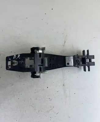 Land Rover Discovery 3 - LR3 Front door exterior handle/bracket FPH500013A 3V1083114