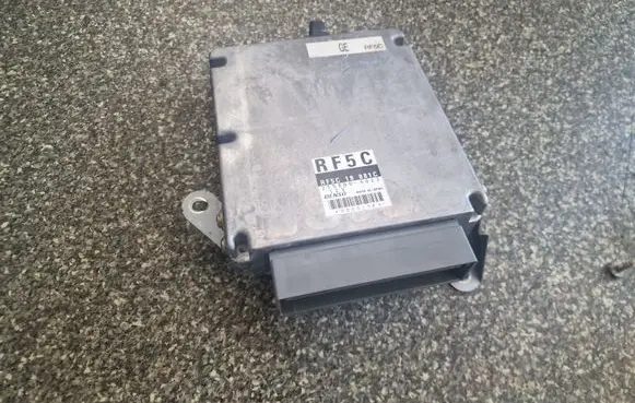 Mazda 6 Engine control unit/module RF5C18881C