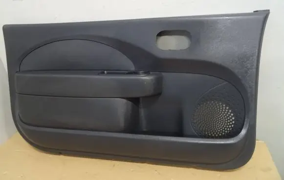 Renault Twingo II Front door card panel trim 218790800