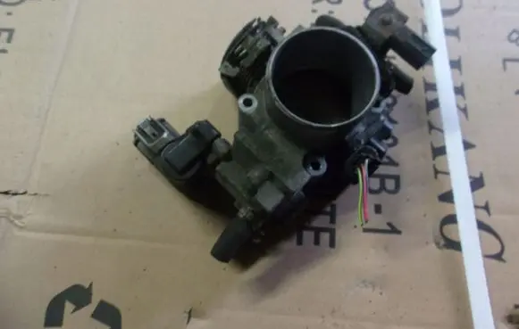 Honda FR-V Engine shut-off valve 